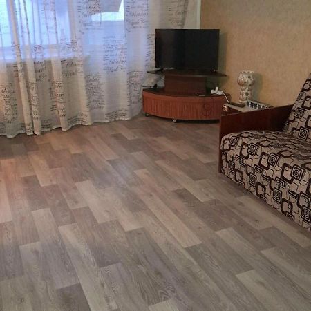 Two-Bedroom Apartment Pokrovskaya, 48 Izyum Esterno foto